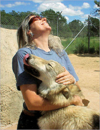 Jane Lindskold and Dakota - Photo Copyright © 2006 by Patricia Nagle. All rights reserved.